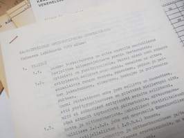 Optimistijolla - International Optimist -jollan rakennuspiirustukset ym. siihen liittyvä painettua materiaali