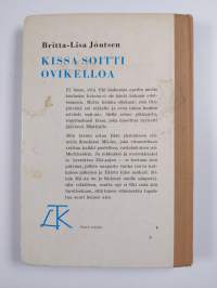 Kissa soitti ovikelloa