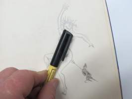 Sotilasmuistioni, M.E. 1955 -varusmiesaikaisia muistoja ja piirroksia ym. varten tarkoitettu kirja, tässä enimmäkseen piirroshahmotelmia