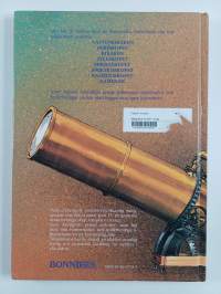 Magiska linser och hemliga skåp