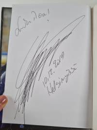 Koirapuisto (signeerattu)