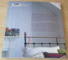 Virkkaa uusvanhaa : 30 viehkeää vintage-ohjetta