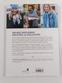 Helmikoristeiset neuleet uudella tekniikalla