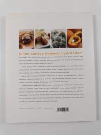 Vesi kielellä : kaiken maailman pallerot