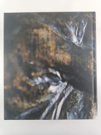 Suomalainen muotoilu 1-3 ; Käsityöstä muotoiluun ; Esineistä teollisuustuotteiksi ; Kohti kestäviä valintoja