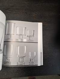 Kaj Franck : muotoilija = formgivare = designer