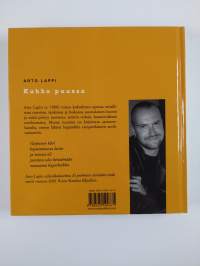 Kukko puussa : mitallisia runoja