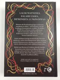 Moorna 1-2: Kahden veren tytär ; Mustan tulen laulu