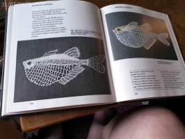 Nypläyskirja. Perinteitä ja omaa suunnittelua