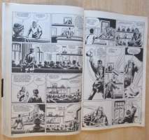 Mustanaamio N:o 16 1981