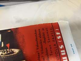 Autotytöt -elokuvajuliste, "Elokuva maanteittemme ongelmalapsista" "Rahalla saa - Autolla pääsee"