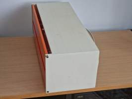 Nordmende Spectra Futura ST - Steroradio, harvinainen designklassikko. Suunnittelija Raymond Loewy