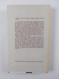 Arkea ja juhlaa vuodenaikojen vaihdellessa