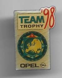 Opel  - pinssi rintamerkki