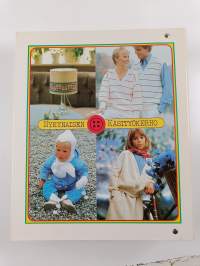 Nykynaisen käsityökerho -kansio