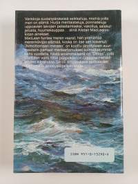 Armoton meri : kertomuksia miehistä ja merestä