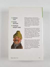 Vaellustarinat : Jäniksen vuosi ; Isoisää etsimässä ; Hirtettyjen kettujen metsä