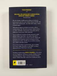 Katoan yön pimeyteen : tositarina yhden naisen pakkomielteestä jäljittää Golden State Killer