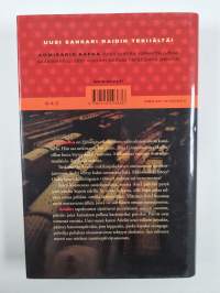 Ariel : jännitysromaani