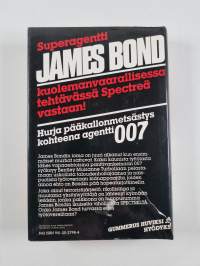 Kuolet tänä yönä, James Bond