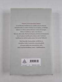 Kangastuksia varjojen talossa : todellisuutta etsimässä (signeerattu, tekijän omiste)