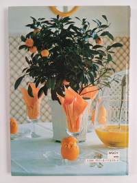 Kodin kukat : Kukat pöydän koristeina