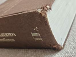 Suomenhevosen sukukirja 2 a : tammat