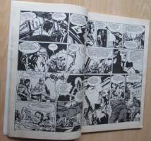 Mustanaamio N:o 25 1981 mukana liite Mustit-joulukortit