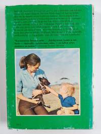 Soolo : afrikkalaisen hyeenakoiran tarina