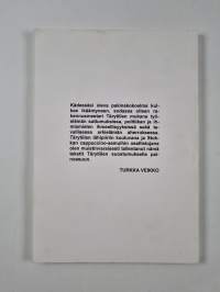Käyttämättä jäänyt rotanhäntäloma ja muita sattumuksia rakennusmestari Tärytiilen elämässä tiellä ja luiskan takana