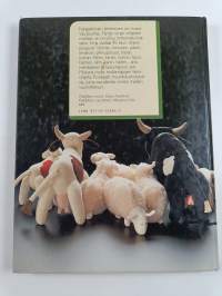 Kirstin kankaiset kotieläimet : 45 teko-ohjetta ja kaavaa