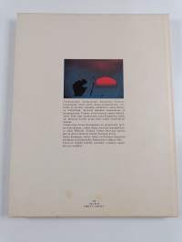 Kajaani : Kainuun kaupunki = Kajana : stad i Ödemark = Kajaani : at the heart of the Finnish wilds