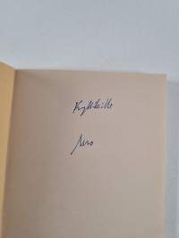 Eero tässä : uutta ja vanhaa (signeerattu, tekijän omiste)