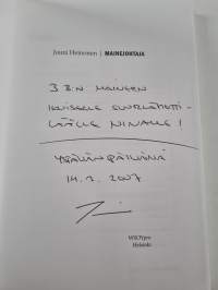 Mainejohtaja (signeerattu, tekijän omiste)