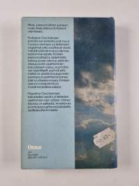 Rajalla : ihmisen kohtalon pohdintaa