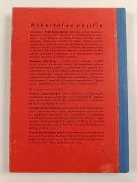 Hauskaa askartelua : Poikien askartelukirja 4