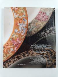 Riflessi : realizzazioni su fondi metallici : paintings on metallic background = Reflections