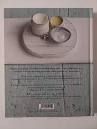 Luonnollista kauneutta : 35 ohjetta luonnonkosmetiikan tekoon