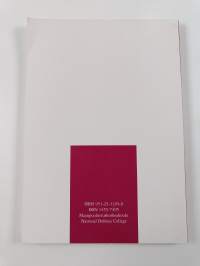 Johtajakoulutus murroksessa : johtamiskäyttäytyminen johtamisen tutkimuksen ja johtajakoulutuksen ydinkäsitteenä