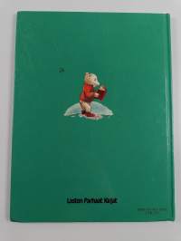 Pikku jääkarhu Etelänavalla