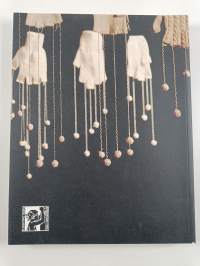 Anu Tuominen : huomenna tänään on eilen - Huomenna tänään on eilen - I morgon är i dag i går - Tomorrow today will be yesterday