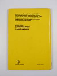 Lasse leikkipuistossa