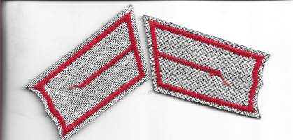 Lääkintä  värvätty - kauluslaatat  pari arvomerkit