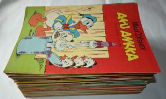 Aku Ankka vuosikera 1966  1-52