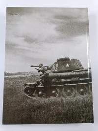 BEЛИKAЯ OTEЧECTBEHHAЯ 1941-1945
