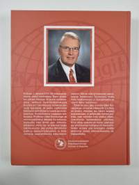 Työtä sydämellä : Olavi Koivukangas, siirtolaisuusinstituutin johtaja 1974-2009 : tempus fugit