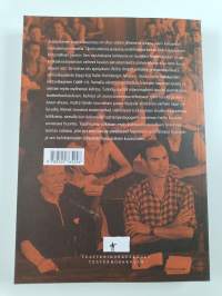 Näyttämötaiteilijasta teatterityöntekijäksi (signeerattu, tekijän omiste)