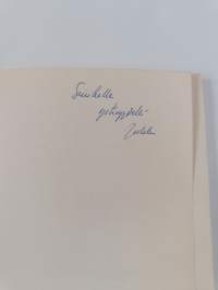 Suomen kansan sankaritaruja (signeerattu)