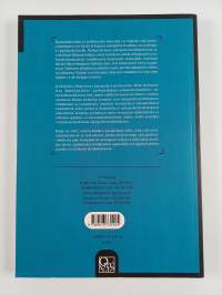 Juuret ja siivet : perheyrityksen sukupolvenvaihdos (signeerattu, tekijän omiste)