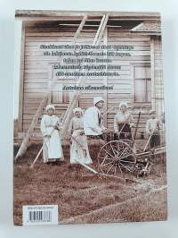 Sisukkaat ukot ja jalkavat akat : Petäjäveden Kuivasmäki - Kumpujärvi - Töysänperä - Heikkilänperä -alueen kyläkirja